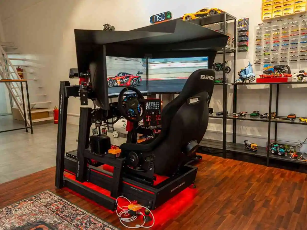 Racer using Switchback Racing's Hybrid GT simulator simulator in Pune